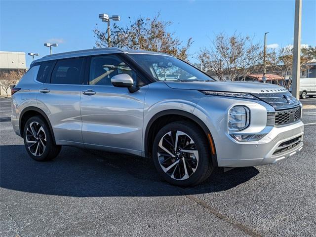 used 2022 Mitsubishi Outlander car, priced at $21,198