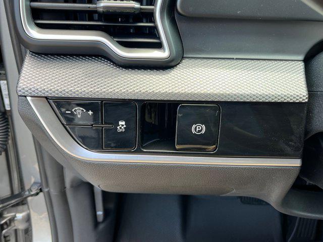new 2025 Kia Sportage car, priced at $29,110