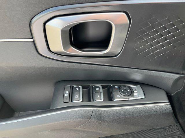 new 2025 Kia Sorento car, priced at $30,870
