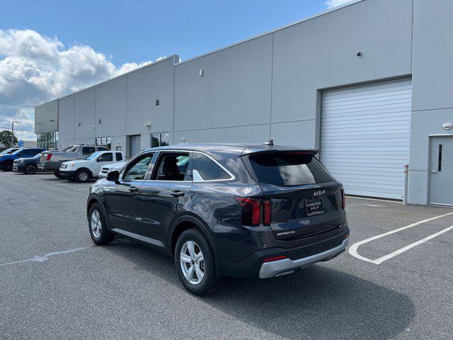 new 2025 Kia Sorento car, priced at $30,870
