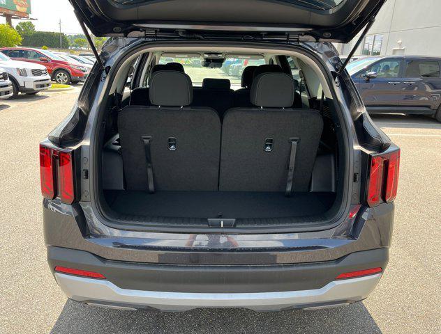 new 2025 Kia Sorento car, priced at $30,870