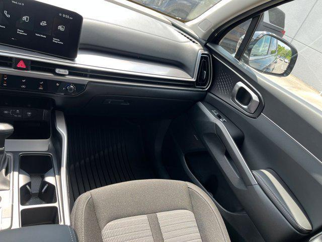 new 2025 Kia Sorento car, priced at $30,870