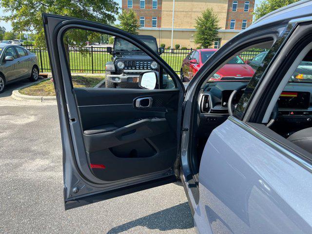 new 2025 Kia Sorento car, priced at $37,270