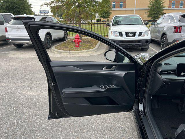 new 2026 Kia K5 car, priced at $26,990