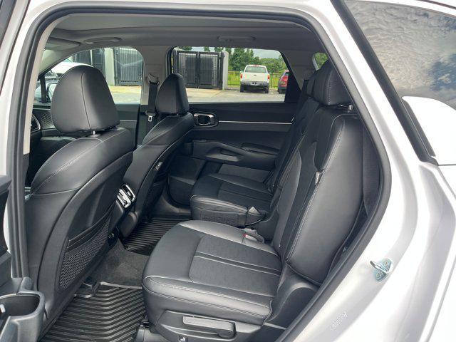 new 2025 Kia Sorento car, priced at $38,525