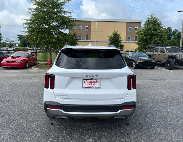 new 2025 Kia Sorento car, priced at $38,525