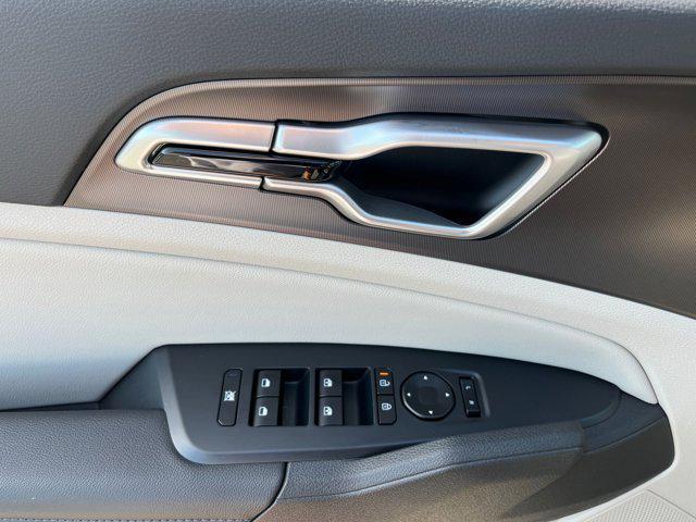 new 2026 Kia Sportage car, priced at $30,305