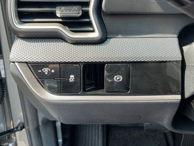 new 2025 Kia Sportage car, priced at $29,110
