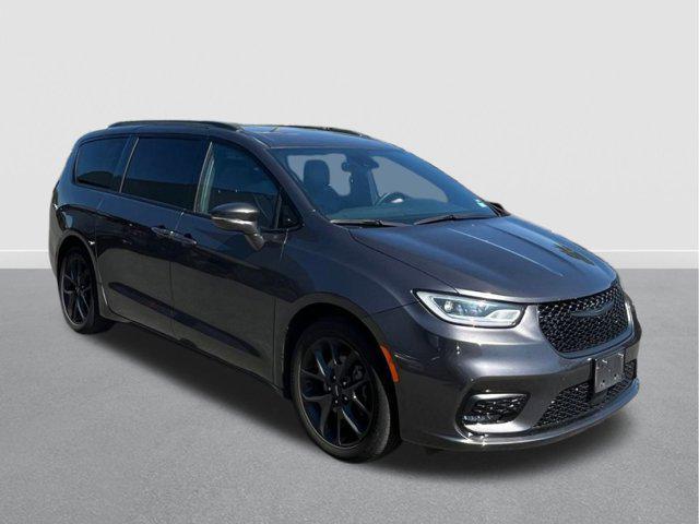 used 2022 Chrysler Pacifica car, priced at $23,849