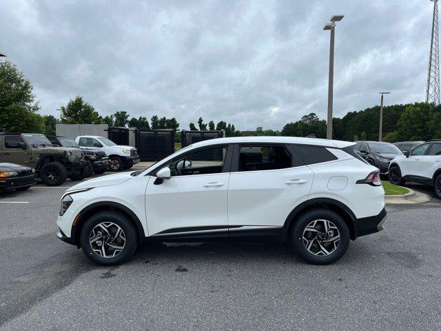 new 2025 Kia Sportage car, priced at $29,505