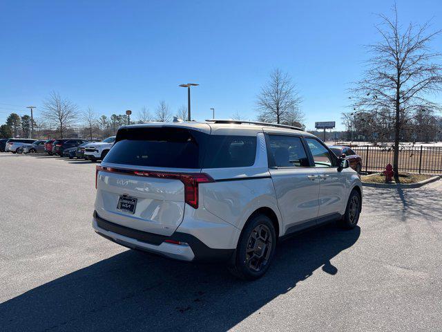 new 2025 Kia Carnival Hybrid car, priced at $44,385