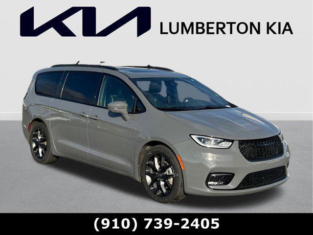 used 2022 Chrysler Pacifica car, priced at $28,085