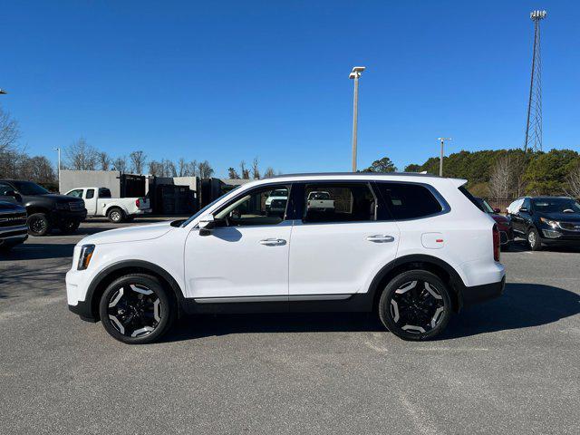 new 2025 Kia Telluride car, priced at $40,205