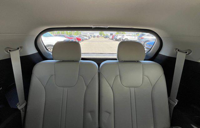 new 2025 Kia Sorento car, priced at $34,985