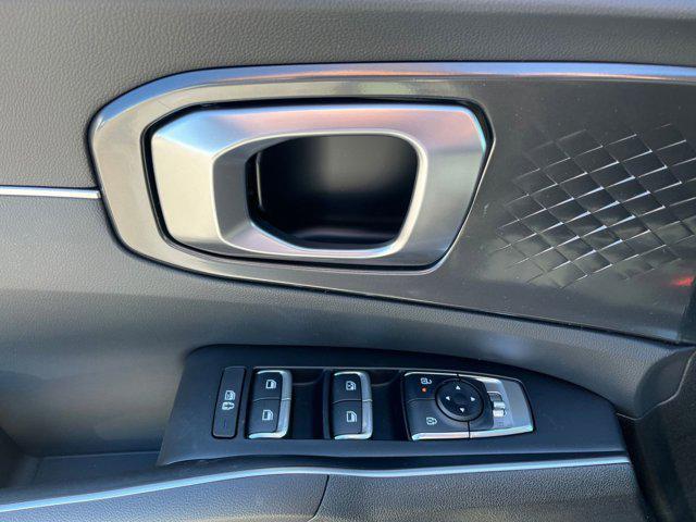 new 2025 Kia Sorento car, priced at $30,380