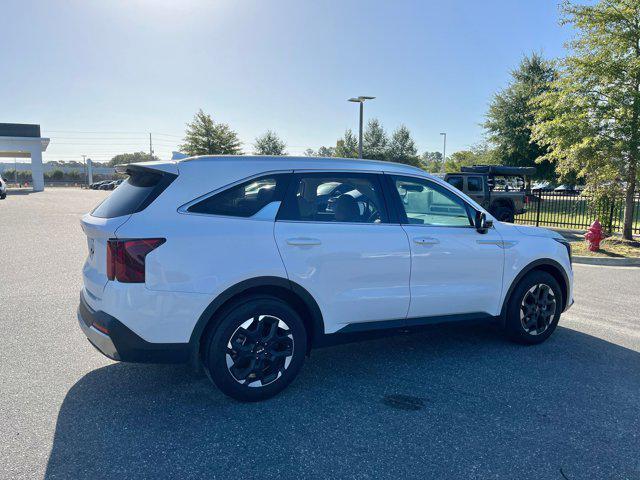 used 2024 Kia Sorento car, priced at $28,220