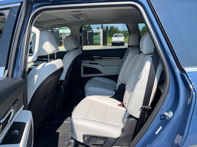 new 2025 Kia Telluride car, priced at $39,765