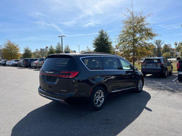 used 2022 Chrysler Pacifica car, priced at $25,624