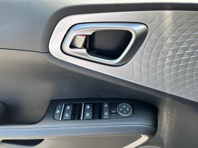 new 2025 Kia Soul car, priced at $21,605