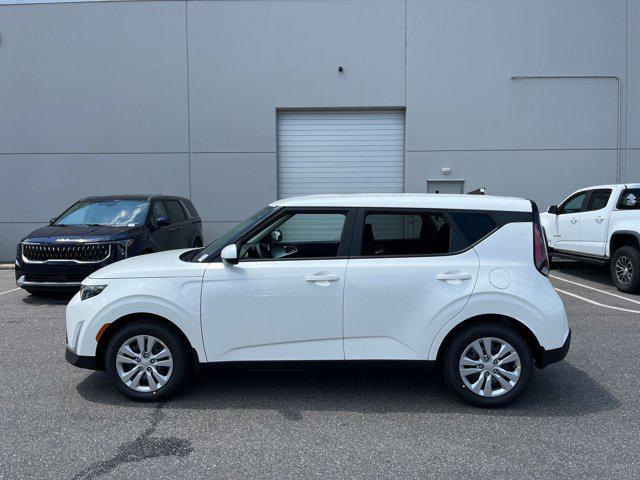 new 2025 Kia Soul car, priced at $21,605