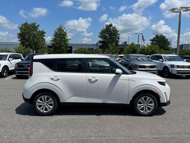 new 2025 Kia Soul car, priced at $21,605