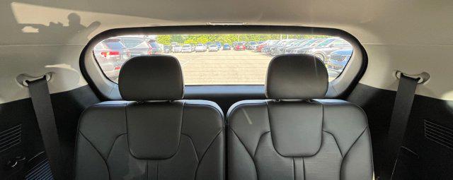 new 2025 Kia Sorento car, priced at $35,565