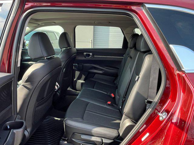 new 2025 Kia Sorento car, priced at $35,565