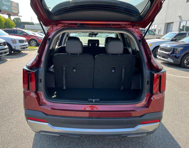 new 2025 Kia Sorento car, priced at $35,565