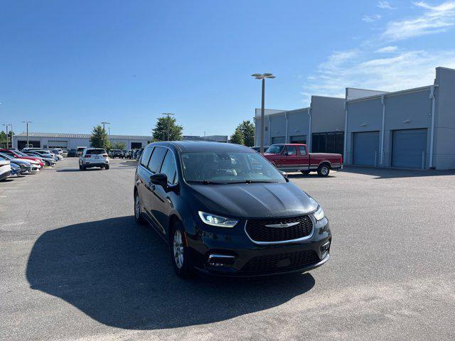 used 2023 Chrysler Pacifica car, priced at $24,527