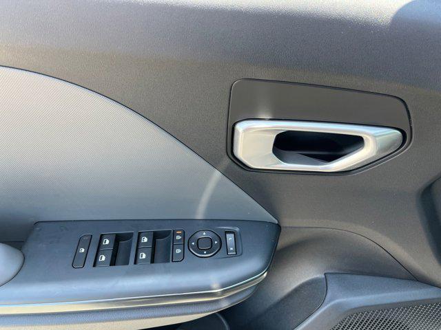 new 2025 Kia K4 car