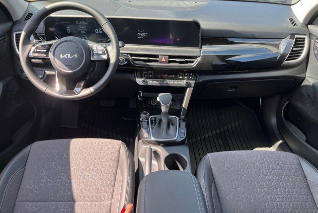 new 2025 Kia Seltos car, priced at $25,800