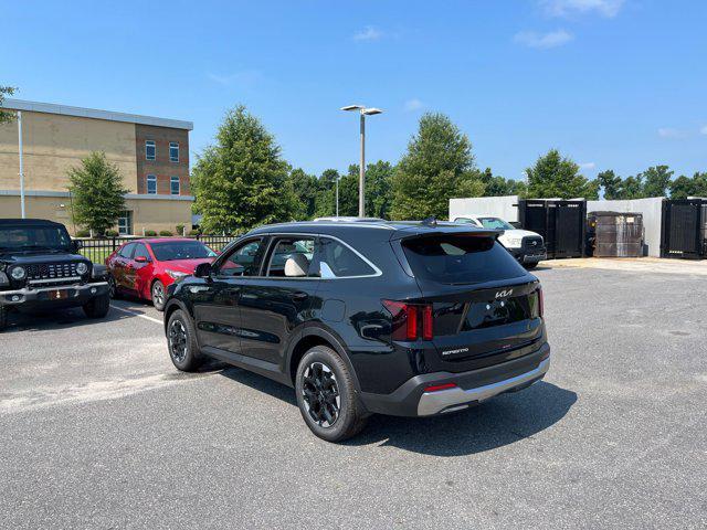 new 2025 Kia Sorento car, priced at $35,070