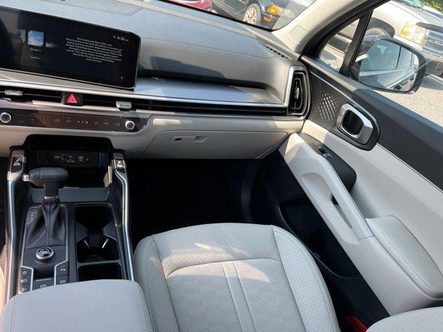 new 2025 Kia Sorento car, priced at $35,070