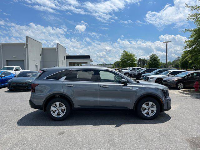 new 2025 Kia Sorento car, priced at $31,360