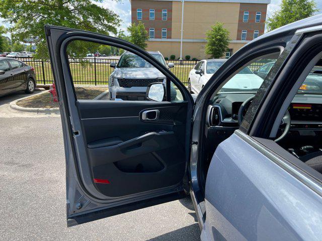 new 2025 Kia Sorento car, priced at $31,360