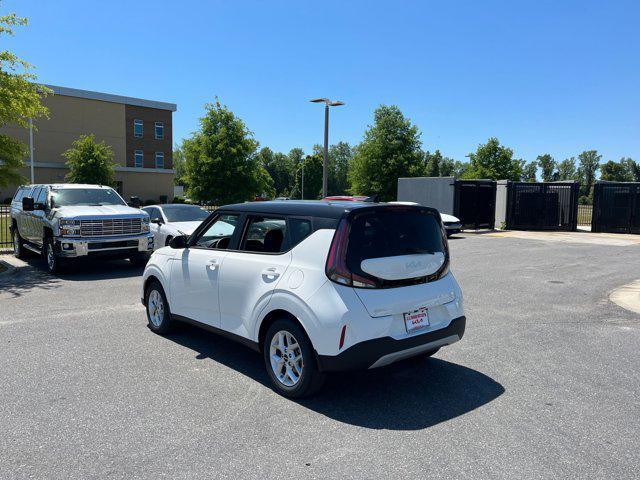 new 2025 Kia Soul car, priced at $23,905
