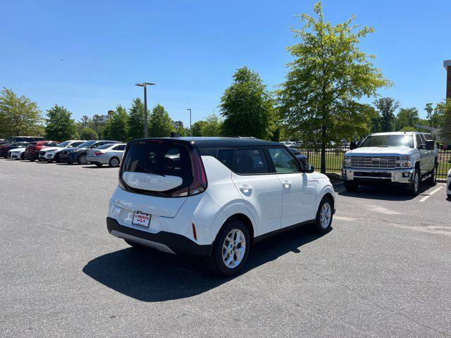 new 2025 Kia Soul car, priced at $23,905