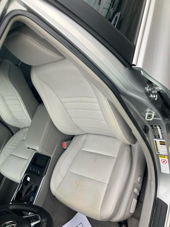 used 2017 Toyota Camry Hybrid car, priced at $14,000