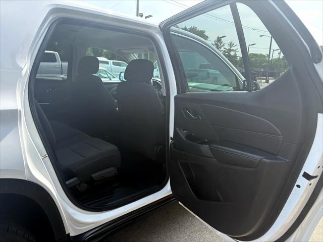 used 2019 Chevrolet Traverse car, priced at $17,500