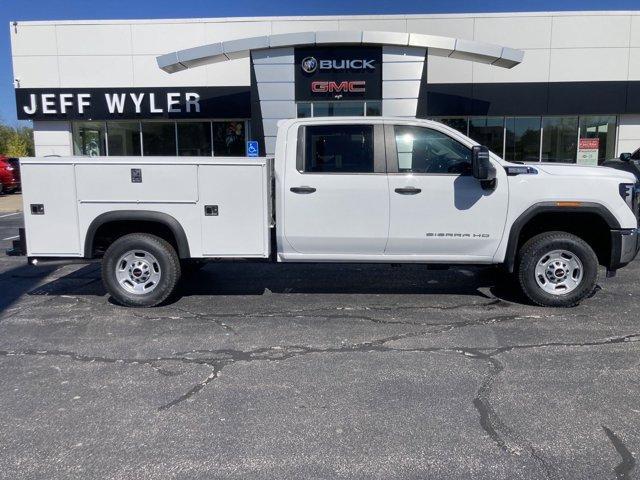 new 2024 GMC Sierra 2500 car, priced at $56,068