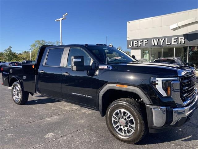 new 2024 GMC Sierra 3500 car, priced at $66,943