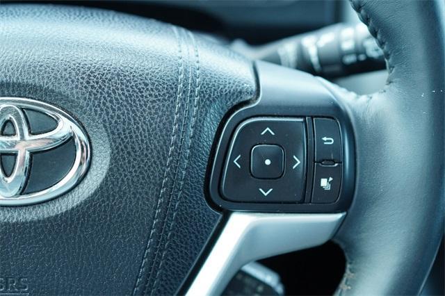 used 2016 Toyota Highlander car, priced at $15,188