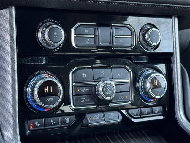 used 2023 GMC Yukon XL car, priced at $60,157