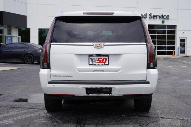 used 2020 Cadillac Escalade ESV car, priced at $32,744