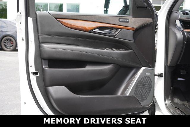 used 2020 Cadillac Escalade ESV car, priced at $32,408