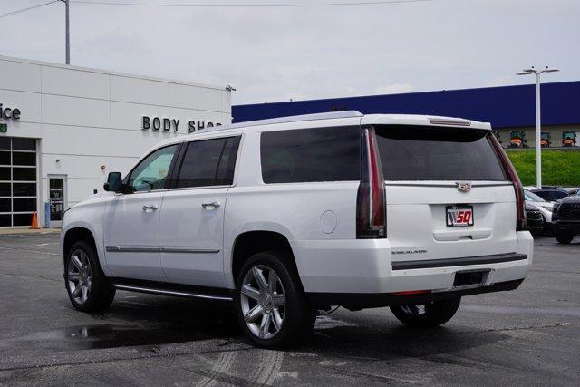 used 2020 Cadillac Escalade ESV car, priced at $32,744