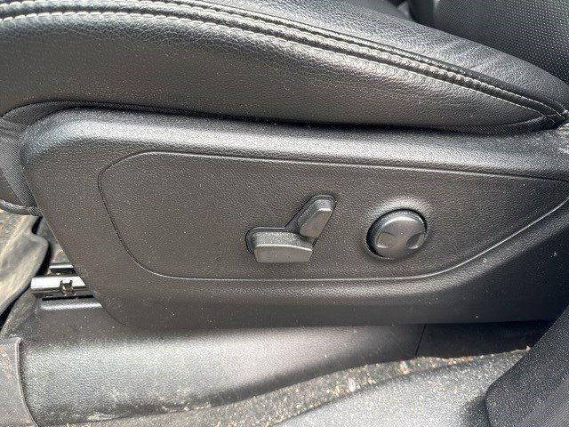 used 2022 Ram 1500 car, priced at $39,959