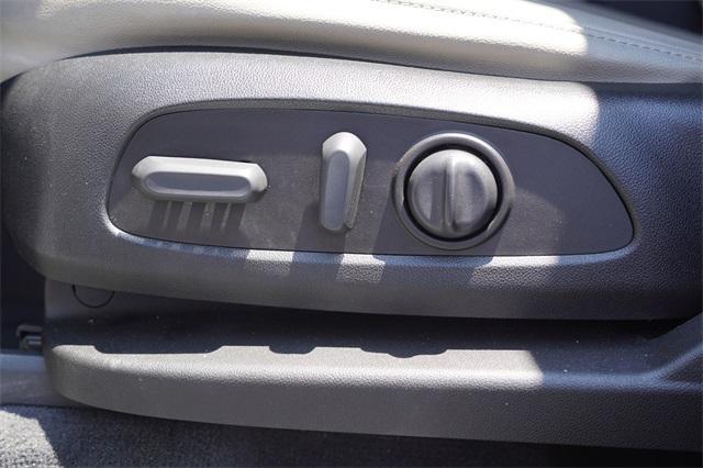 used 2022 Chevrolet Traverse car, priced at $26,129