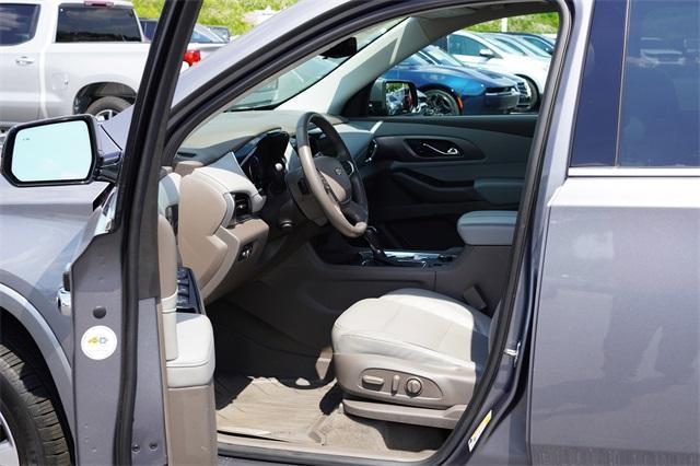 used 2018 Chevrolet Traverse car, priced at $21,576