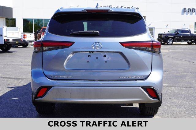 used 2021 Toyota Highlander car, priced at $33,866